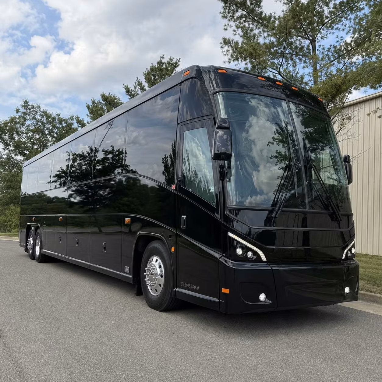 busrentallansing com makes it simple to arrange long distance wedding and reunion transportation from lansing