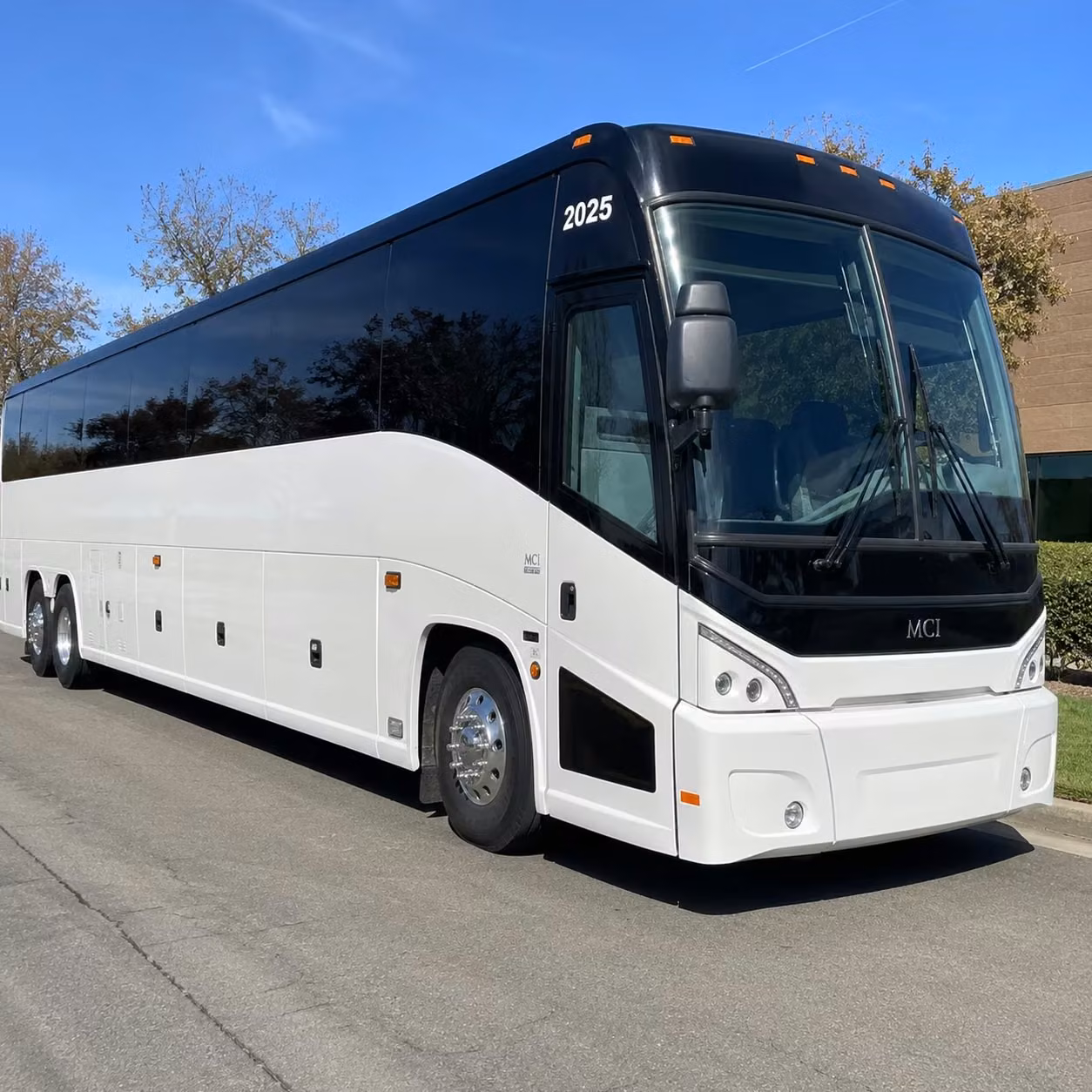 corporate airport transfers to capital region international airport